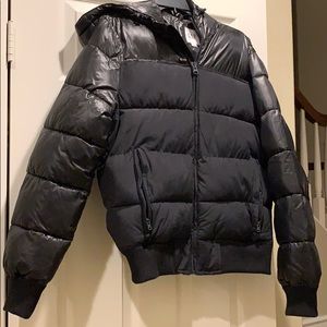 NWOT Men’s GAP Black Puffer Jacket dual textured